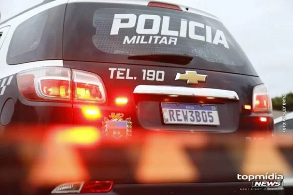 Corpo é encontrado largado em porta de casa